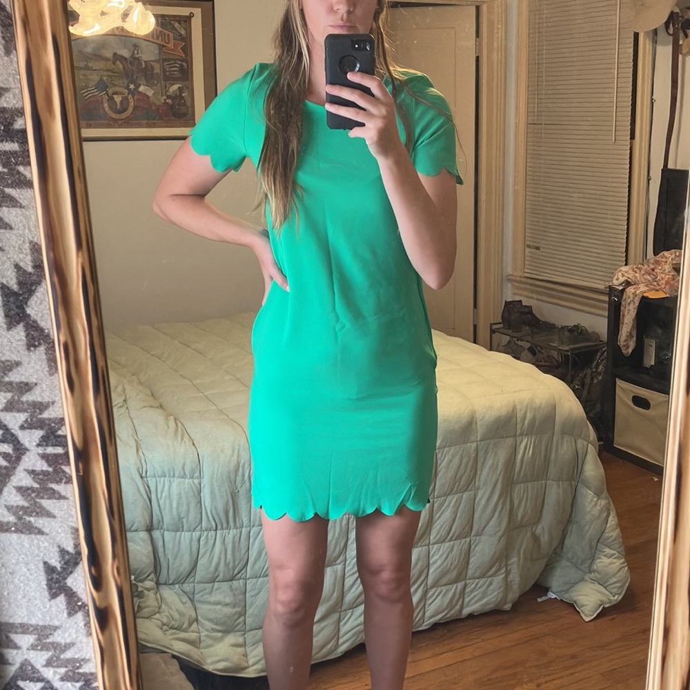 Green shift dress with pockets